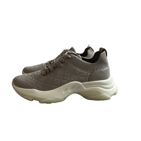 NEW Steve Madden Myles Q Sneaker Women’s Size 8.5 - Picture 1 of 5